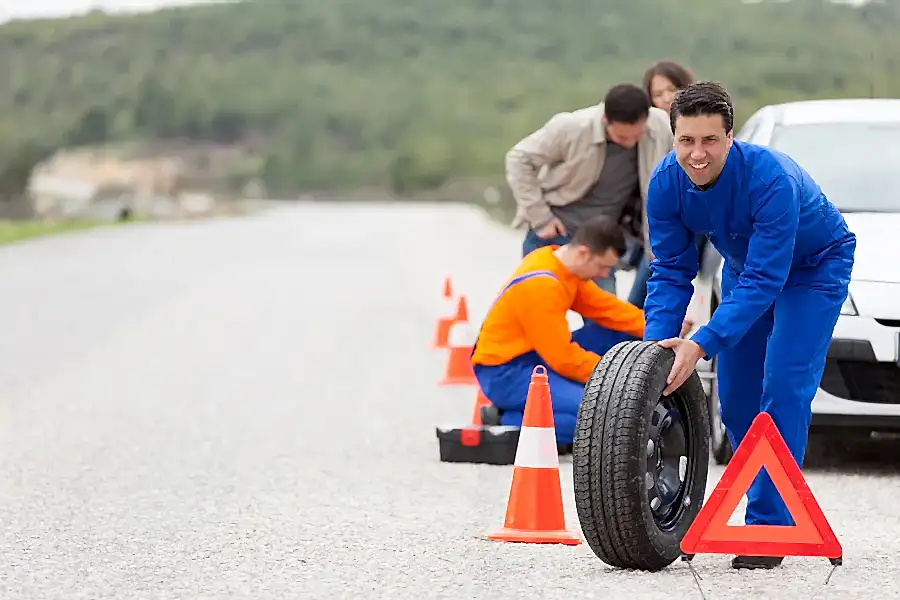 YENİ SANAYİ OTO TAMİR SERVİSİ 